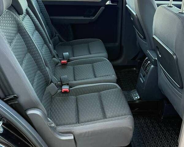 Чорний Фольксваген Туран, об'ємом двигуна 1.6 л та пробігом 178 тис. км за 7950 $, фото 25 на Automoto.ua