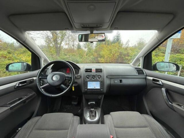 Черный Фольксваген Туран, объемом двигателя 1.9 л и пробегом 225 тыс. км за 2450 $, фото 4 на Automoto.ua