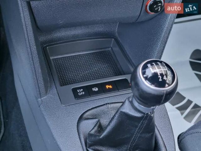 Черный Фольксваген Туран, объемом двигателя 1.4 л и пробегом 193 тыс. км за 7300 $, фото 8 на Automoto.ua