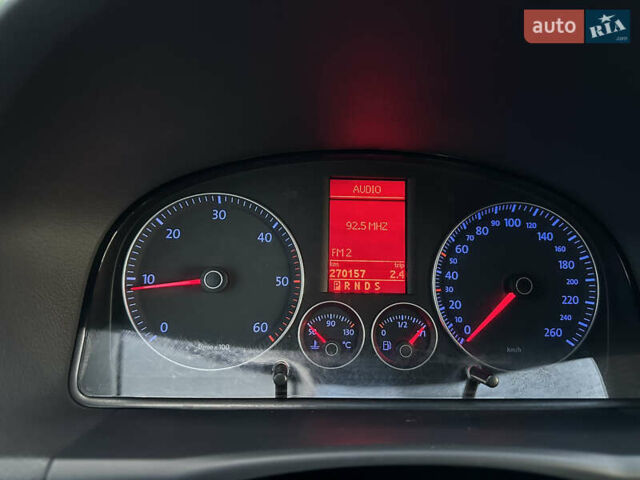 Чорний Фольксваген Туран, об'ємом двигуна 1.97 л та пробігом 270 тис. км за 8300 $, фото 29 на Automoto.ua