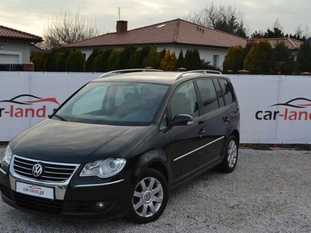 Черный Фольксваген Туран, объемом двигателя 2 л и пробегом 216 тыс. км за 5399 $, фото 4 на Automoto.ua