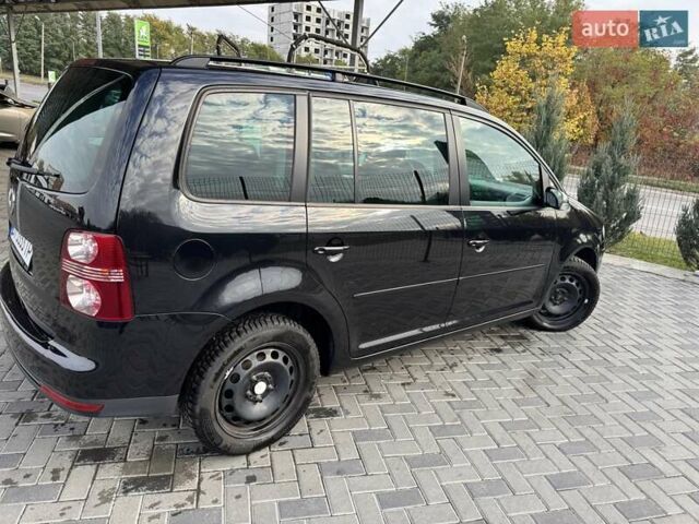 Чорний Фольксваген Туран, об'ємом двигуна 1.97 л та пробігом 313 тис. км за 7500 $, фото 30 на Automoto.ua