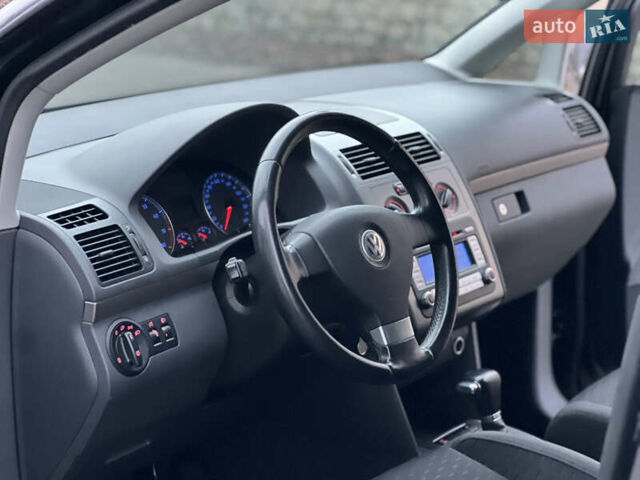 Черный Фольксваген Туран, объемом двигателя 2 л и пробегом 248 тыс. км за 6199 $, фото 90 на Automoto.ua