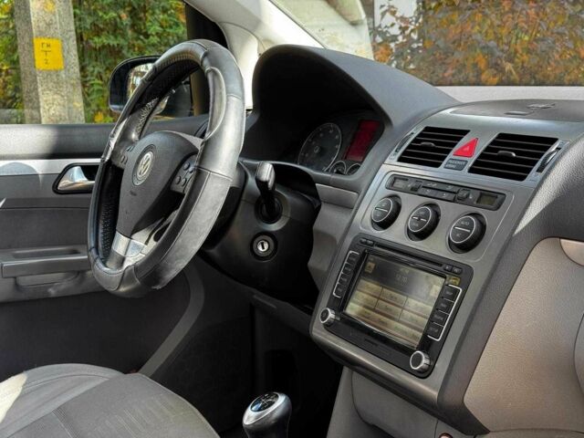 Чорний Фольксваген Туран, об'ємом двигуна 1.4 л та пробігом 242 тис. км за 6390 $, фото 23 на Automoto.ua