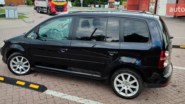 Чорний Фольксваген Туран, об'ємом двигуна 1.97 л та пробігом 318 тис. км за 5700 $, фото 31 на Automoto.ua