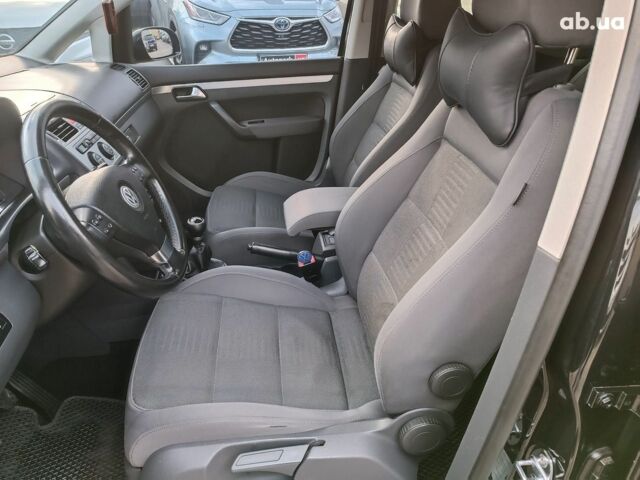 Чорний Фольксваген Туран, об'ємом двигуна 2 л та пробігом 260 тис. км за 9390 $, фото 21 на Automoto.ua