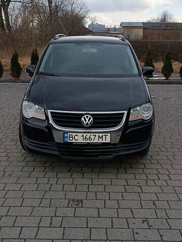 Черный Фольксваген Туран, объемом двигателя 2 л и пробегом 249 тыс. км за 8400 $, фото 29 на Automoto.ua