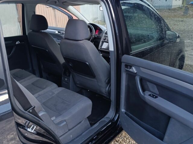 Черный Фольксваген Туран, объемом двигателя 2 л и пробегом 320 тыс. км за 6800 $, фото 9 на Automoto.ua