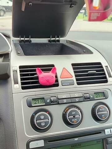 Чорний Фольксваген Туран, об'ємом двигуна 1.97 л та пробігом 318 тис. км за 5700 $, фото 7 на Automoto.ua