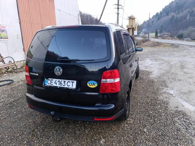 Черный Фольксваген Туран, объемом двигателя 2 л и пробегом 320 тыс. км за 6800 $, фото 5 на Automoto.ua