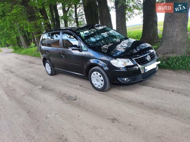 Черный Фольксваген Туран, объемом двигателя 2 л и пробегом 285 тыс. км за 7700 $, фото 5 на Automoto.ua