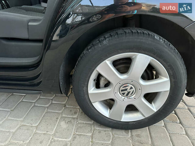 Чорний Фольксваген Туран, об'ємом двигуна 1.97 л та пробігом 270 тис. км за 8300 $, фото 26 на Automoto.ua