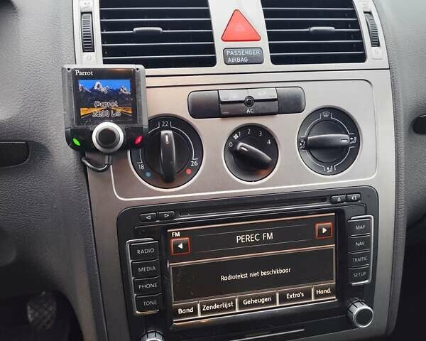 Чорний Фольксваген Туран, об'ємом двигуна 1.4 л та пробігом 194 тис. км за 6600 $, фото 10 на Automoto.ua