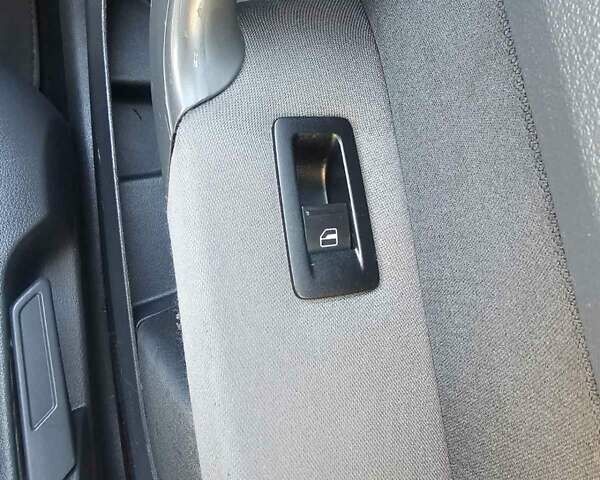 Чорний Фольксваген Туран, об'ємом двигуна 1.4 л та пробігом 216 тис. км за 7800 $, фото 9 на Automoto.ua