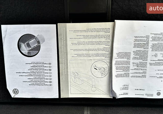 Черный Фольксваген Туран, объемом двигателя 1.6 л и пробегом 176 тыс. км за 8198 $, фото 108 на Automoto.ua