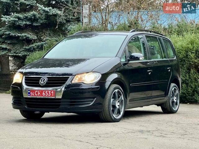 Чорний Фольксваген Туран, об'ємом двигуна 1.6 л та пробігом 221 тис. км за 7750 $, фото 2 на Automoto.ua