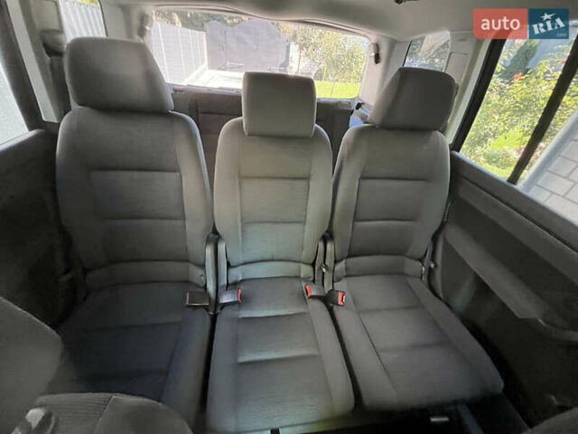 Чорний Фольксваген Туран, об'ємом двигуна 1.6 л та пробігом 227 тис. км за 7500 $, фото 33 на Automoto.ua