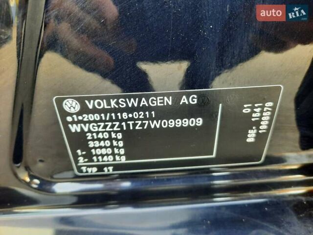Черный Фольксваген Туран, объемом двигателя 1.6 л и пробегом 213 тыс. км за 8550 $, фото 156 на Automoto.ua