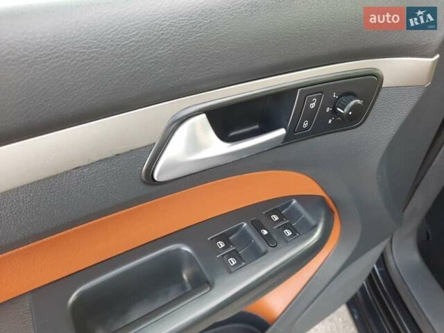 Черный Фольксваген Туран, объемом двигателя 1.6 л и пробегом 213 тыс. км за 8550 $, фото 47 на Automoto.ua