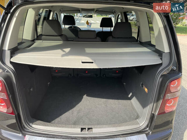 Чорний Фольксваген Туран, об'ємом двигуна 1.4 л та пробігом 192 тис. км за 7500 $, фото 8 на Automoto.ua