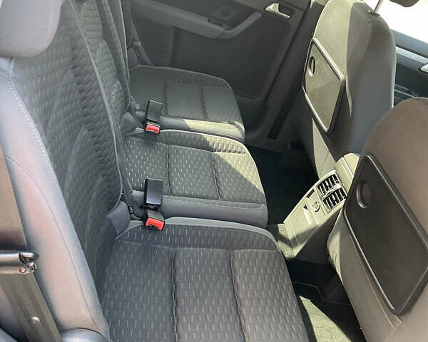 Чорний Фольксваген Туран, об'ємом двигуна 1.4 л та пробігом 192 тис. км за 7500 $, фото 24 на Automoto.ua