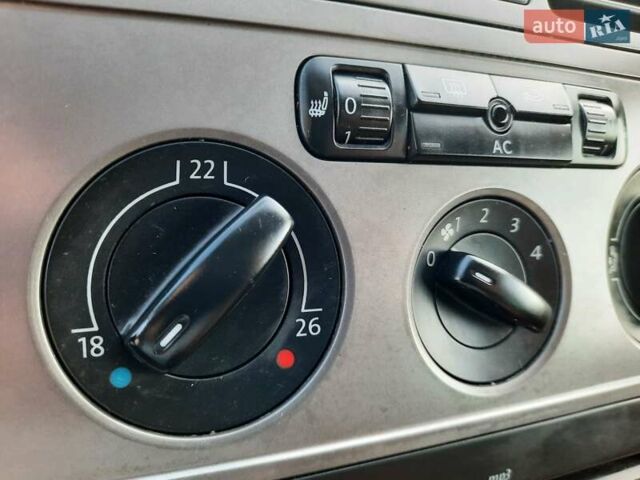 Черный Фольксваген Туран, объемом двигателя 1.6 л и пробегом 213 тыс. км за 8550 $, фото 60 на Automoto.ua