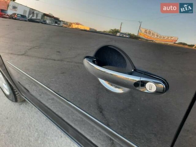 Черный Фольксваген Туран, объемом двигателя 1.6 л и пробегом 213 тыс. км за 8550 $, фото 45 на Automoto.ua