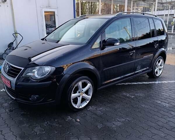 Черный Фольксваген Туран, объемом двигателя 1.6 л и пробегом 222 тыс. км за 7600 $, фото 9 на Automoto.ua