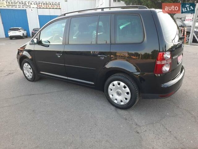 Черный Фольксваген Туран, объемом двигателя 1.6 л и пробегом 213 тыс. км за 8550 $, фото 12 на Automoto.ua