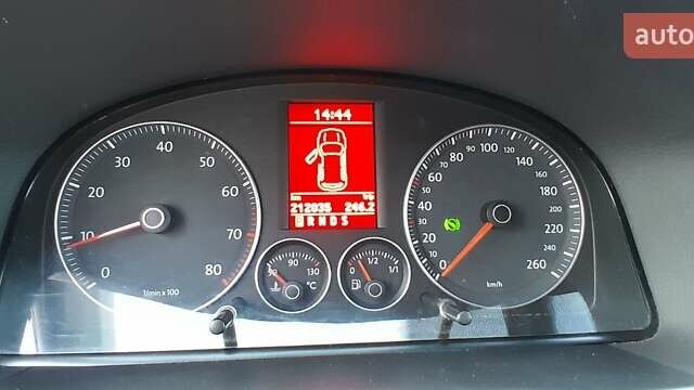 Чорний Фольксваген Туран, об'ємом двигуна 1.4 л та пробігом 212 тис. км за 6200 $, фото 18 на Automoto.ua