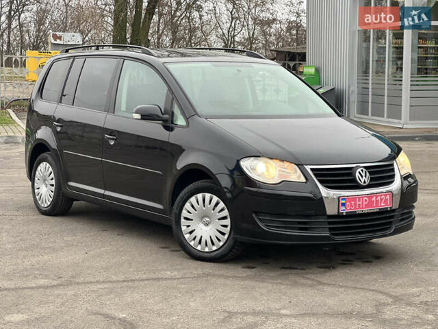 Черный Фольксваген Туран, объемом двигателя 1.6 л и пробегом 193 тыс. км за 7799 $, фото 10 на Automoto.ua