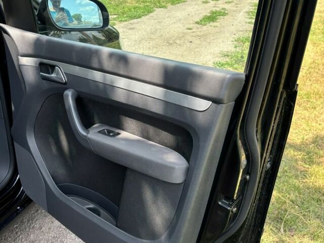 Черный Фольксваген Туран, объемом двигателя 1.4 л и пробегом 191 тыс. км за 8500 $, фото 16 на Automoto.ua