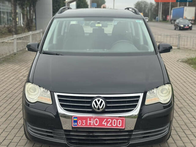 Чорний Фольксваген Туран, об'ємом двигуна 1.6 л та пробігом 260 тис. км за 6299 $, фото 2 на Automoto.ua