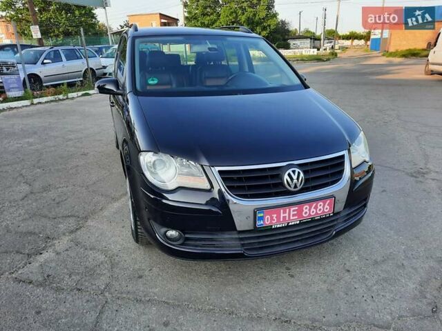 Черный Фольксваген Туран, объемом двигателя 1.6 л и пробегом 213 тыс. км за 8550 $, фото 3 на Automoto.ua