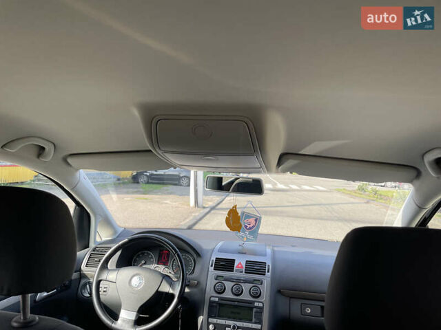 Чорний Фольксваген Туран, об'ємом двигуна 1.4 л та пробігом 192 тис. км за 7500 $, фото 27 на Automoto.ua