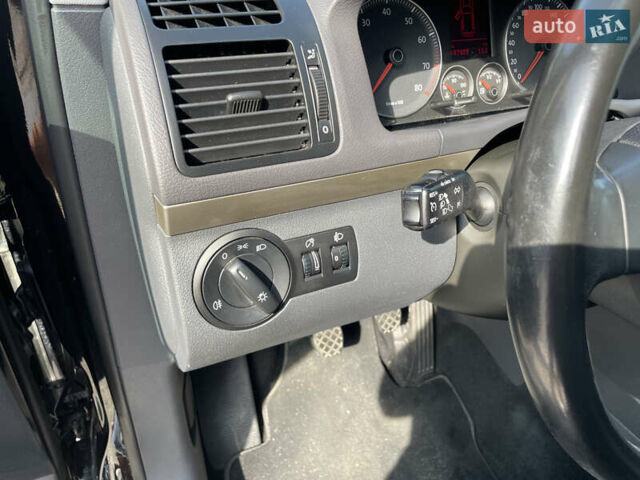 Чорний Фольксваген Туран, об'ємом двигуна 1.4 л та пробігом 192 тис. км за 7500 $, фото 31 на Automoto.ua