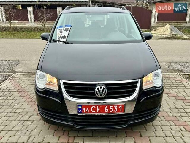 Чорний Фольксваген Туран, об'ємом двигуна 1.6 л та пробігом 221 тис. км за 7750 $, фото 93 на Automoto.ua