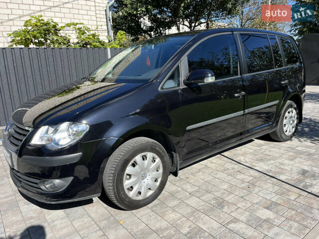 Чорний Фольксваген Туран, об'ємом двигуна 1.6 л та пробігом 227 тис. км за 7500 $, фото 4 на Automoto.ua