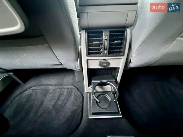 Чорний Фольксваген Туран, об'ємом двигуна 1.6 л та пробігом 221 тис. км за 7750 $, фото 75 на Automoto.ua