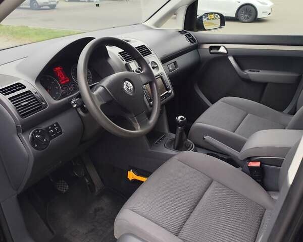 Чорний Фольксваген Туран, об'ємом двигуна 1.4 л та пробігом 194 тис. км за 6600 $, фото 16 на Automoto.ua