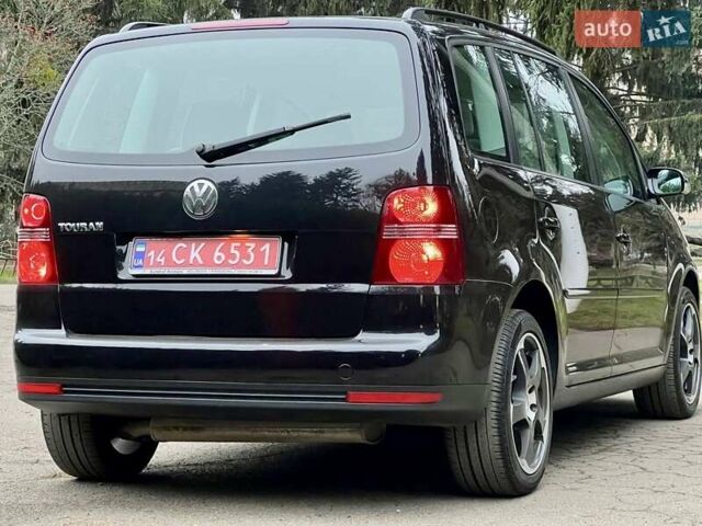 Чорний Фольксваген Туран, об'ємом двигуна 1.6 л та пробігом 221 тис. км за 7750 $, фото 11 на Automoto.ua