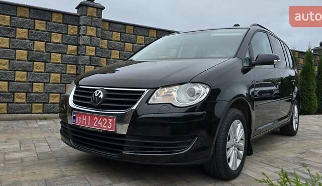 Чорний Фольксваген Туран, об'ємом двигуна 1.6 л та пробігом 242 тис. км за 6700 $, фото 7 на Automoto.ua