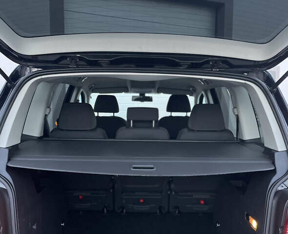 Чорний Фольксваген Туран, об'ємом двигуна 2 л та пробігом 292 тис. км за 8850 $, фото 23 на Automoto.ua