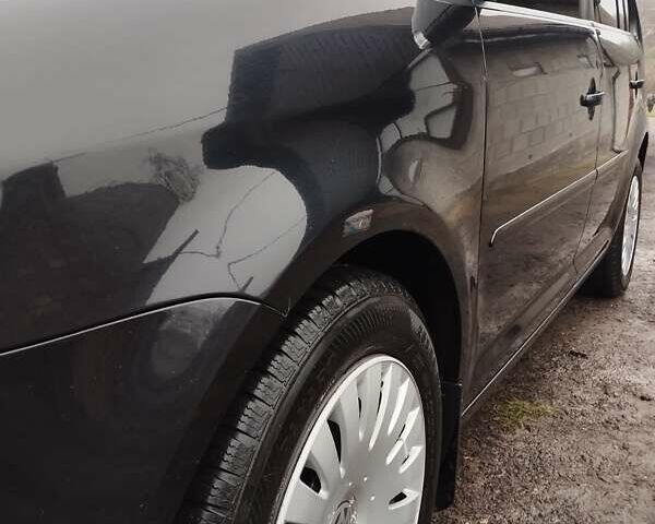 Черный Фольксваген Туран, объемом двигателя 1.9 л и пробегом 293 тыс. км за 7000 $, фото 8 на Automoto.ua