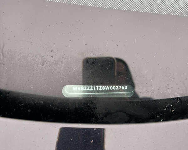 Черный Фольксваген Туран, объемом двигателя 1.6 л и пробегом 193 тыс. км за 7799 $, фото 26 на Automoto.ua