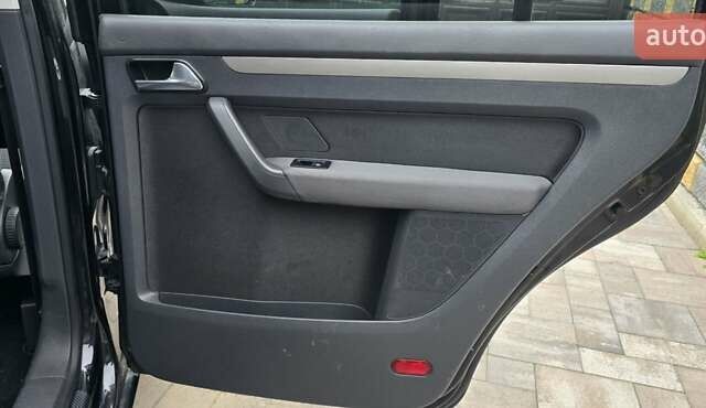 Чорний Фольксваген Туран, об'ємом двигуна 1.6 л та пробігом 242 тис. км за 6700 $, фото 12 на Automoto.ua