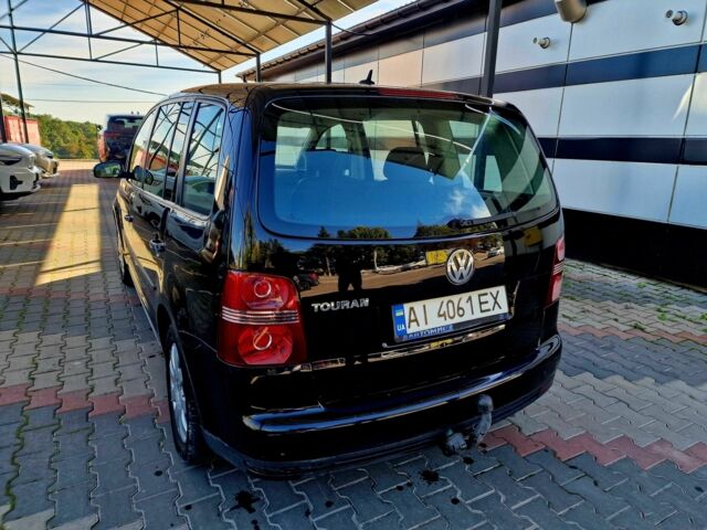 Черный Фольксваген Туран, объемом двигателя 1.6 л и пробегом 231 тыс. км за 5800 $, фото 8 на Automoto.ua