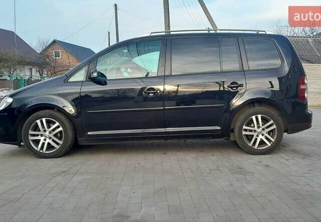 Чорний Фольксваген Туран, об'ємом двигуна 1.4 л та пробігом 212 тис. км за 6200 $, фото 2 на Automoto.ua