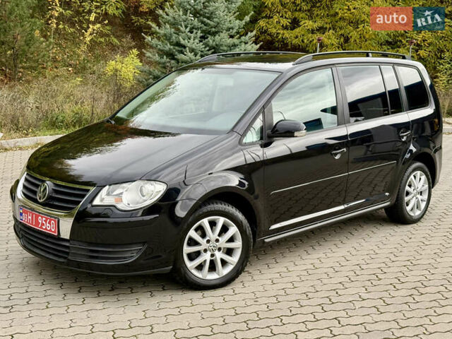 Чорний Фольксваген Туран, об'ємом двигуна 1.6 л та пробігом 200 тис. км за 7950 $, фото 3 на Automoto.ua