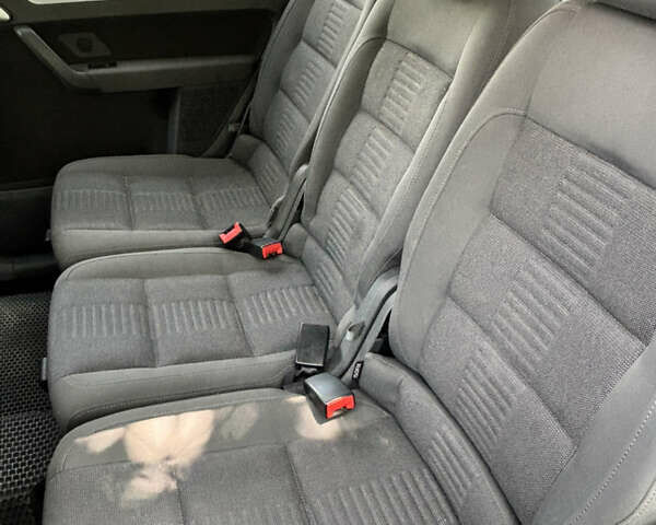 Черный Фольксваген Туран, объемом двигателя 1.39 л и пробегом 191 тыс. км за 8500 $, фото 13 на Automoto.ua